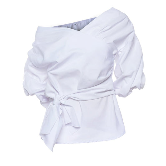 Noelle - Blouse courte croisée en dentelle
