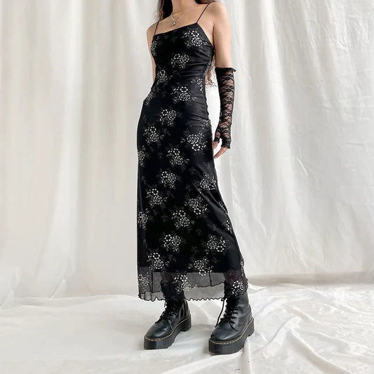 Verona - Robe vintage en dentelle florale avec superposition transparente