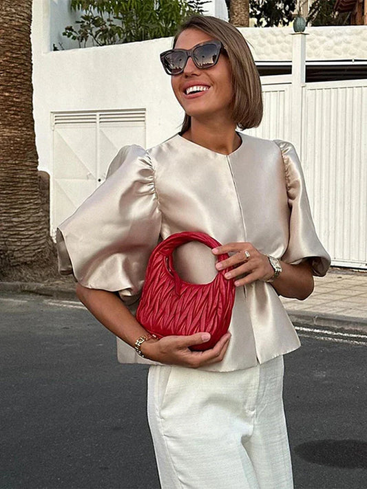 Mona - Chemise élégante pour femme à manches courtes bouffantes