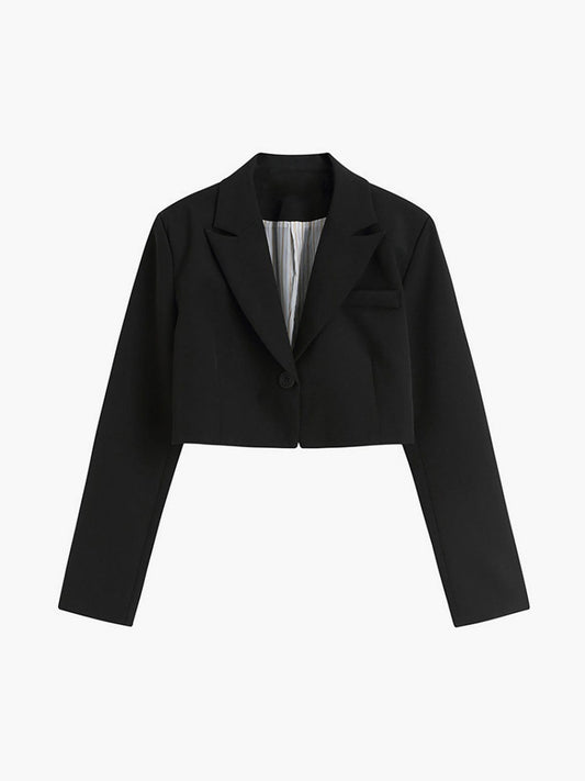 Kurzer Damenblazer im Tailored-Stil – Selina