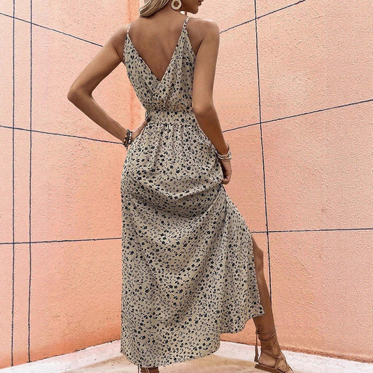 Robe longue pour femme avec fines bretelles florales et fentes - Julieta