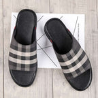 Lässige karierte Herren-Sandalen mit Anti-Rutsch-Design - Bruno