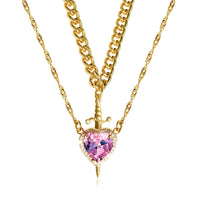 Collier pour femmes avec pendentif en forme de cœur et détails d'épée