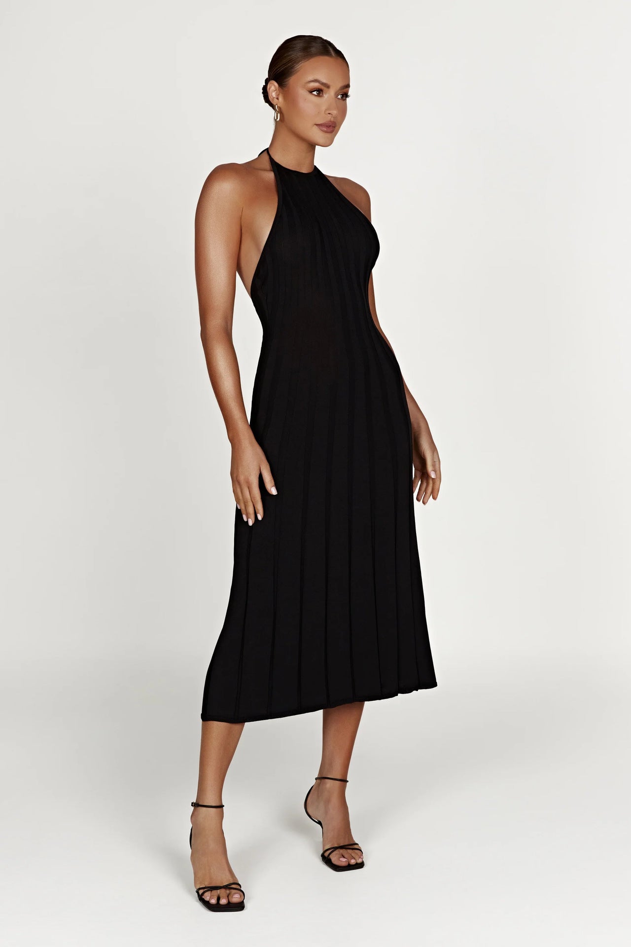 Midikleid aus gewebtem Plissee mit Neckholder - Dalila