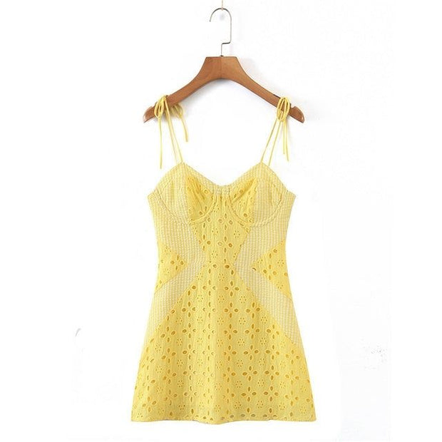 Liana - Robe jaune avec broderie