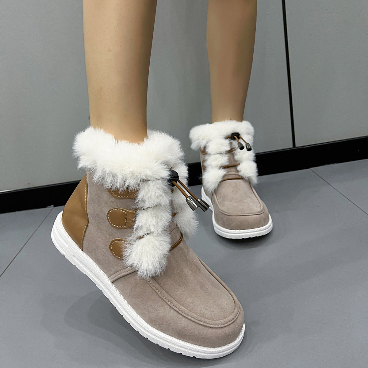 Winterliche Damenstiefelette mit Plüschoberfläche - Yseline