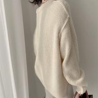 Amy - Strickpullover mit Kontrastbuchstaben