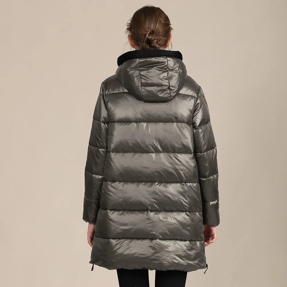 Katty - Glänzende Winterdaunenjacke aus gestepptem Nylon mit Kapuze für Frauen