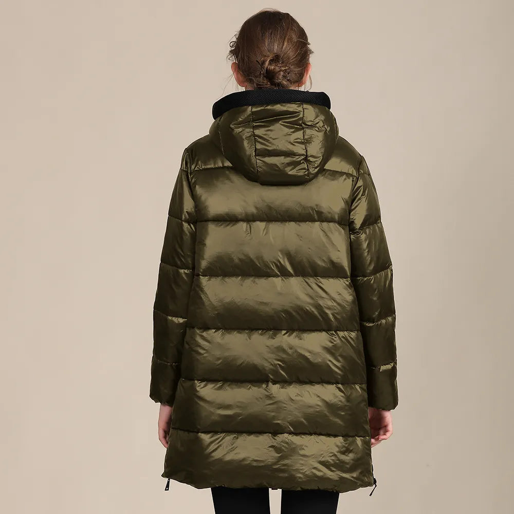 Katty - Glänzende Winterdaunenjacke aus gestepptem Nylon mit Kapuze für Frauen