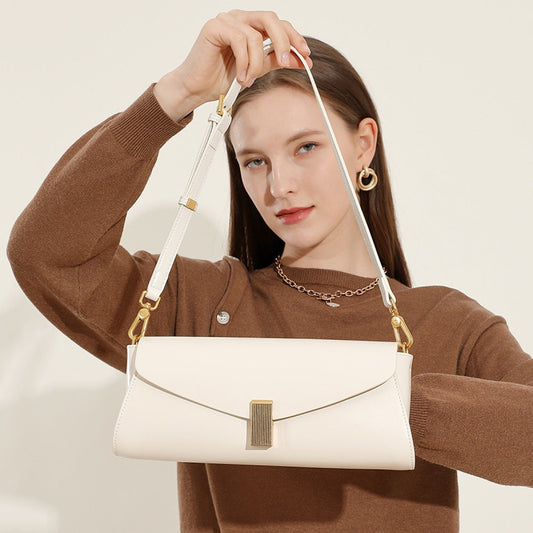 Sac à bandoulière en cuir synthétique pour femme avec fermoir métallique élégant - Amandine