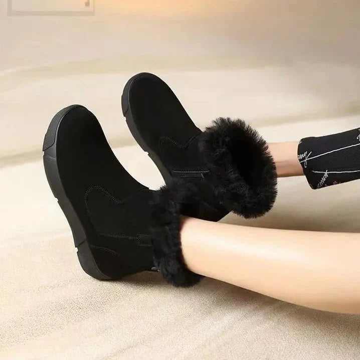 Winterstiefeletten mit Wildledereffekt - Gialysa