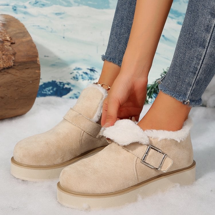 Damen Winterstiefel mit dekorativer Schnalle - Lianova