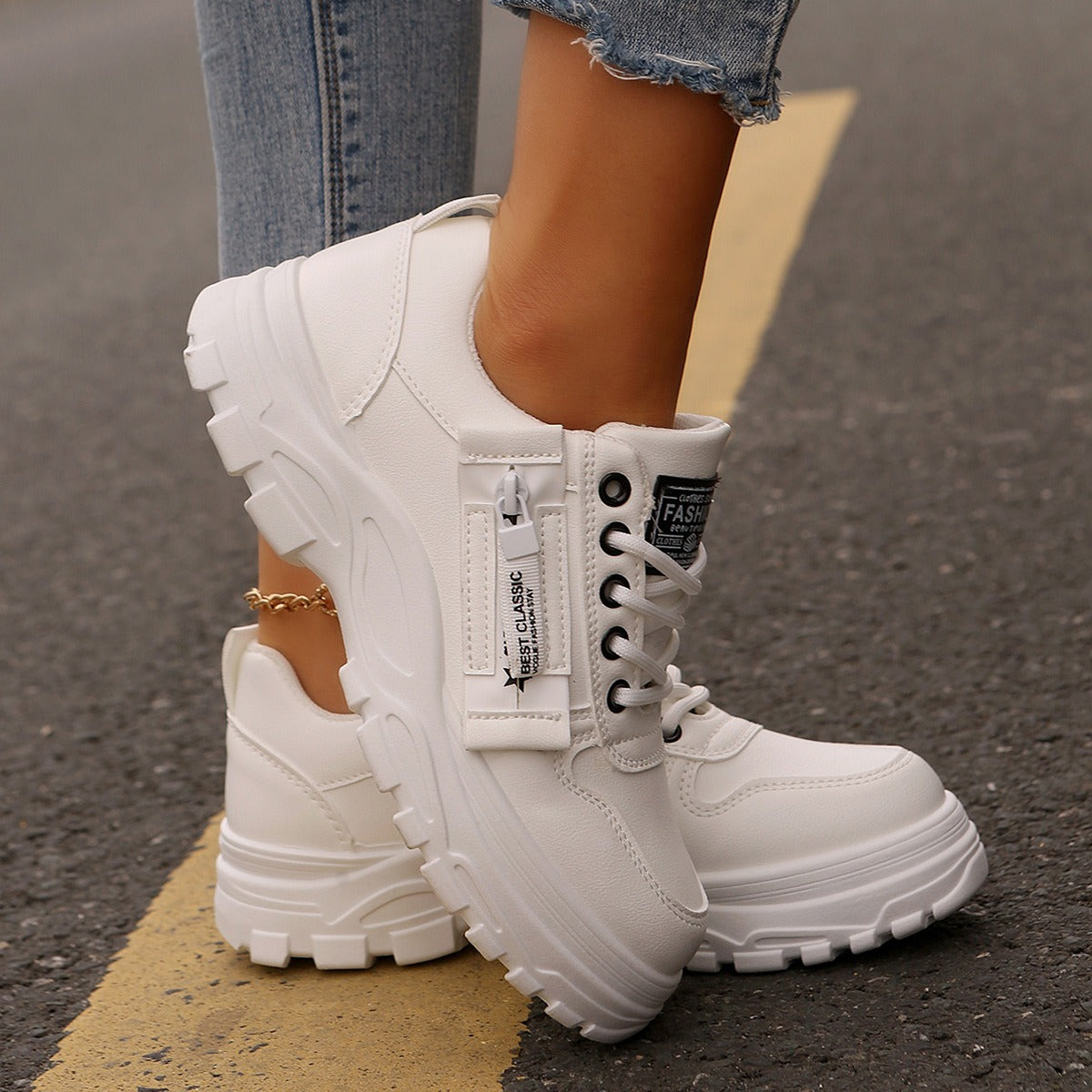 Damen-Turnschuhe im urbanen Stil mit dicken Sohlen und seitlichem Verschluss - Camila