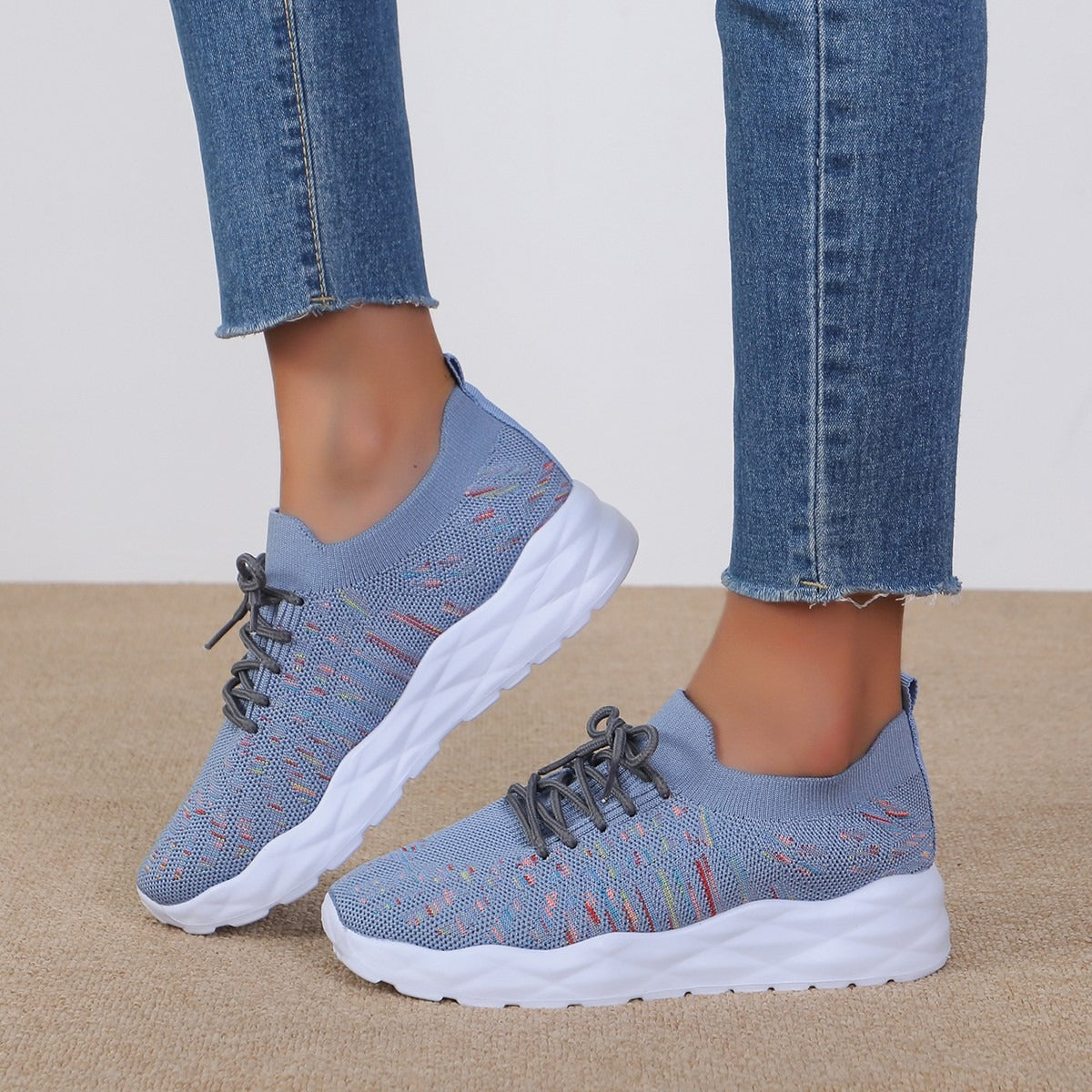 Atmungsaktive Damen-Turnschuhe aus Stoff mit sportlicher Sohle - Eloísa