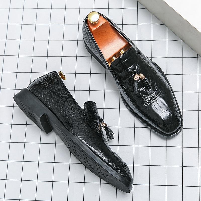 Quastenschuhe für Männer im eleganten Stil - Virek
