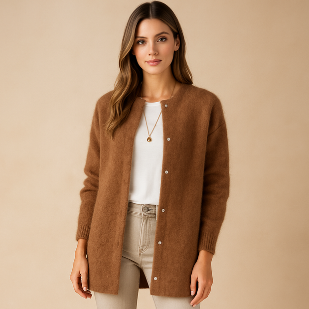 Cardigan long pour femme avec boutons minimalistes sur le devant - Clara