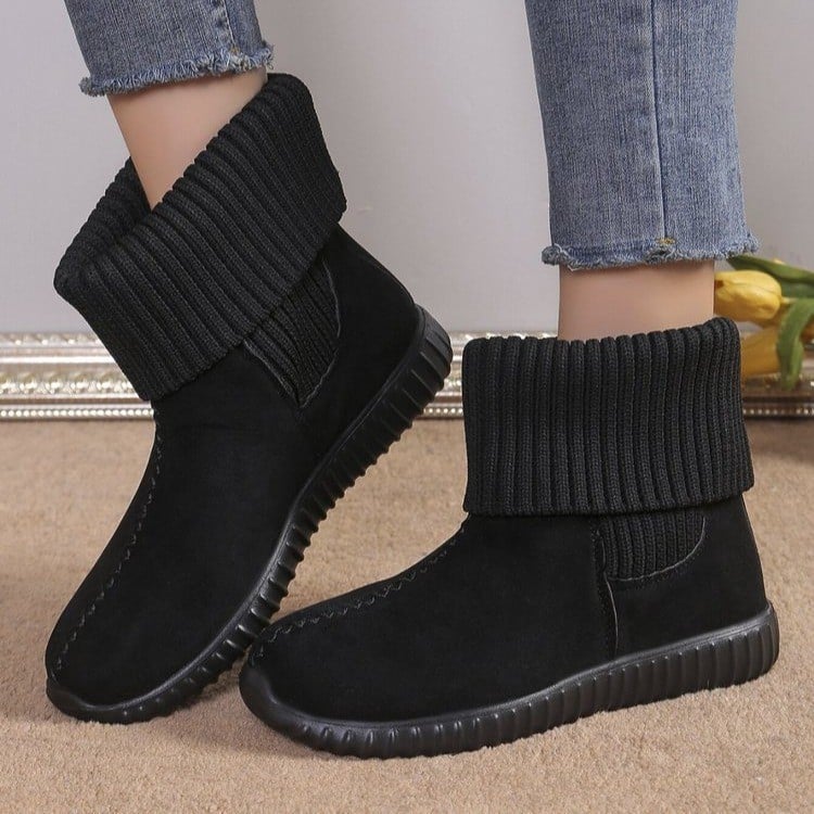 Winterliche Damenstiefel mit gestrickten Stulpen - Pilar