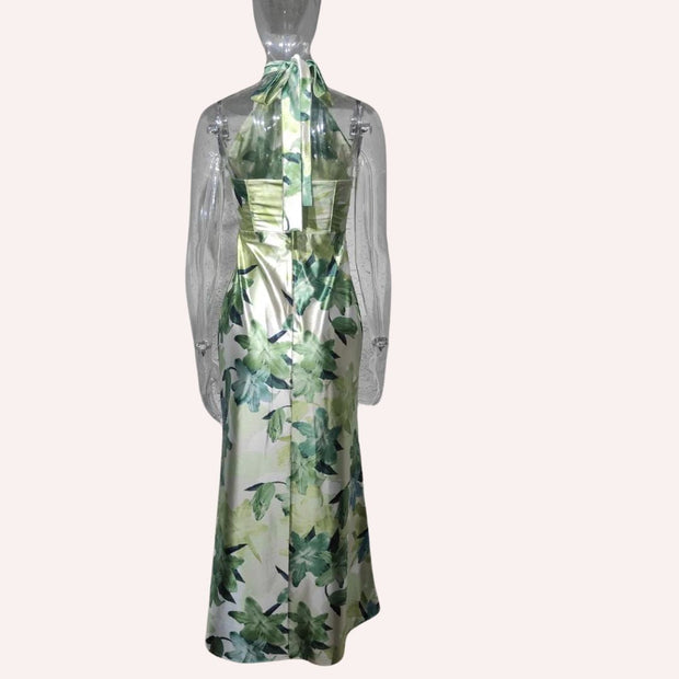 Luna - Maxi dress with halterneck and side slit