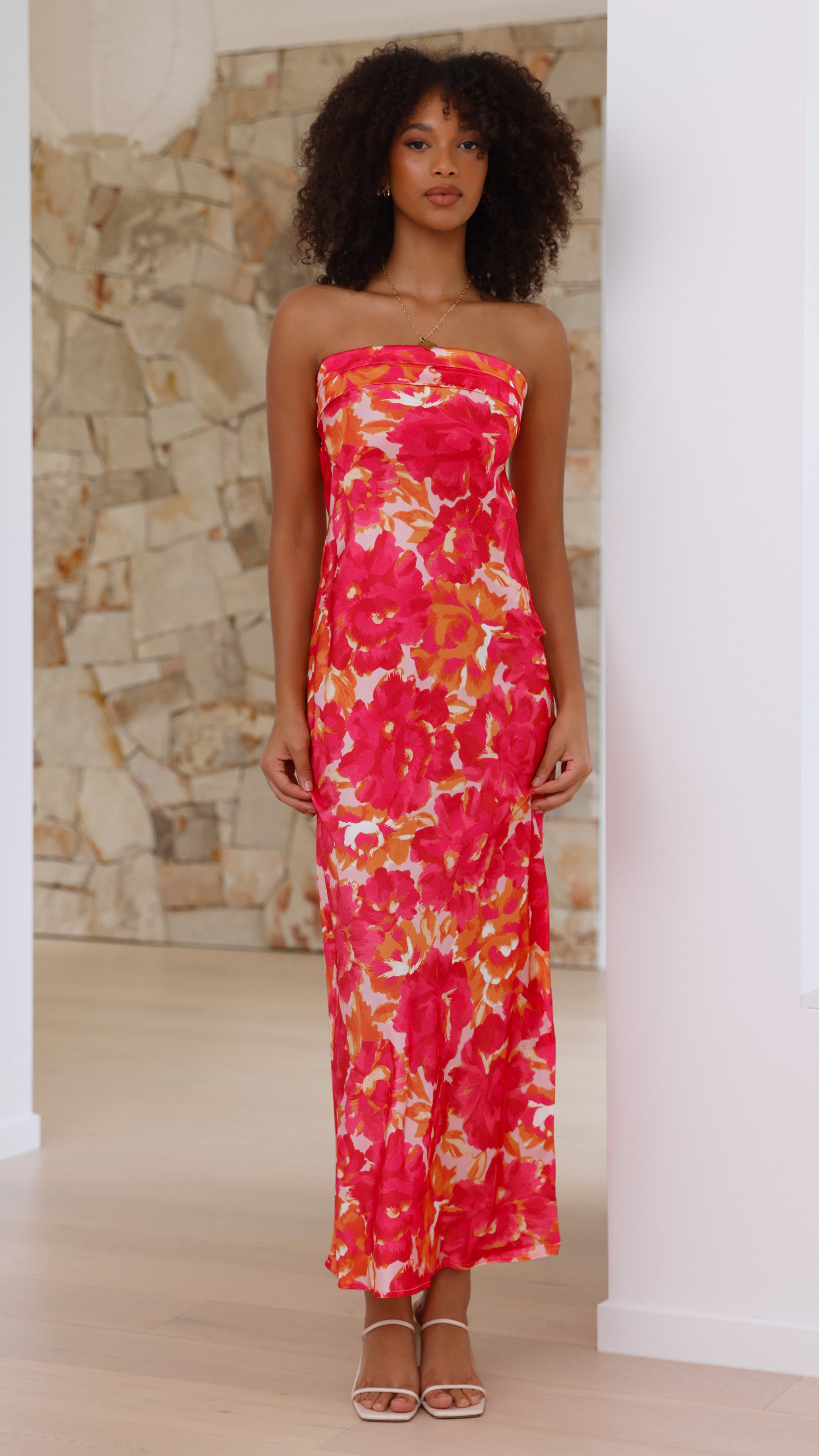 Langes, trägerloses Blumenkleid für Damen – Kaia