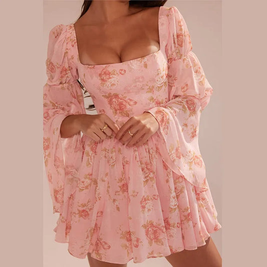 Danys - Mini robe rose à imprimé floral et style doux