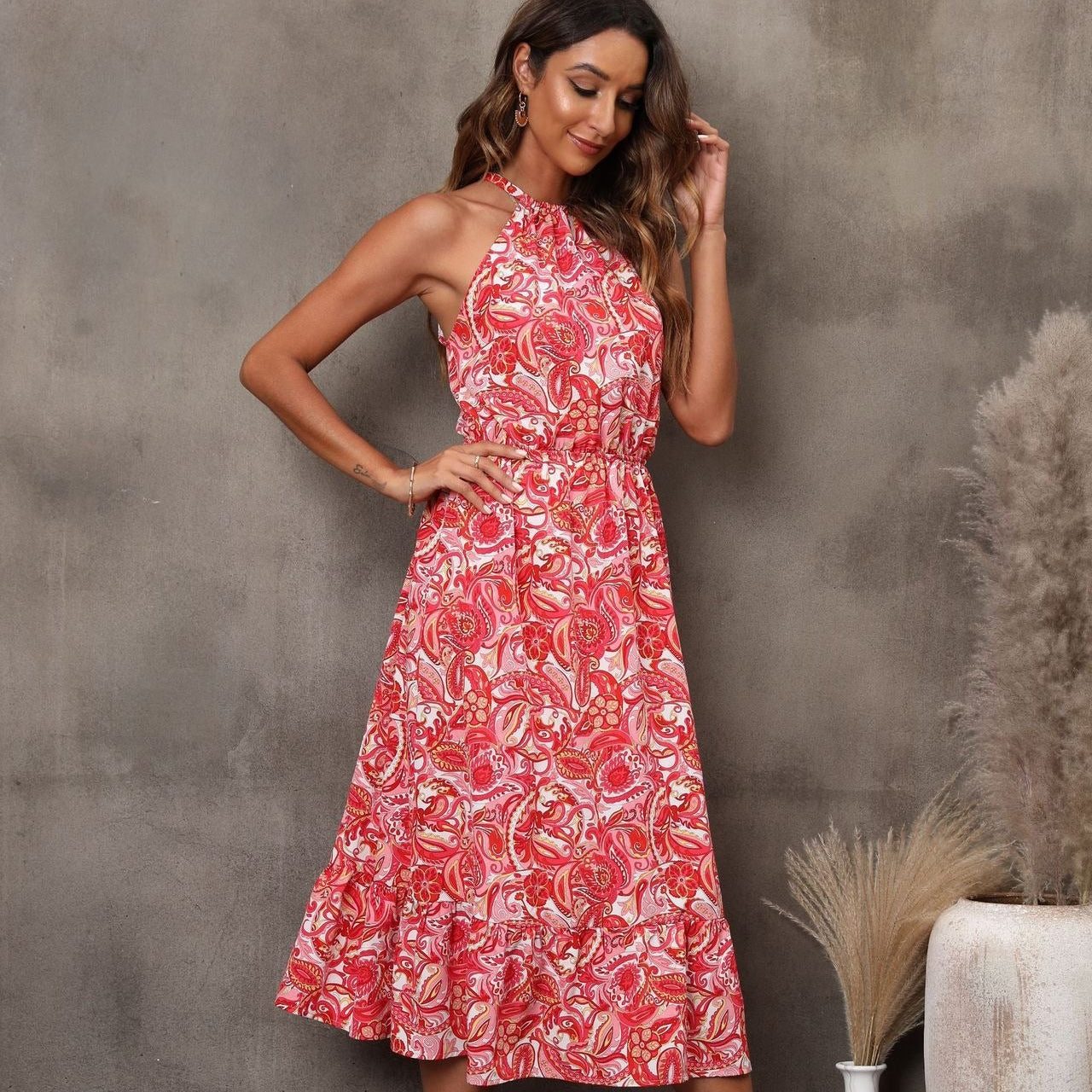 Ärmelloses Midikleid mit Blumendruck und Neckholder - Mariela