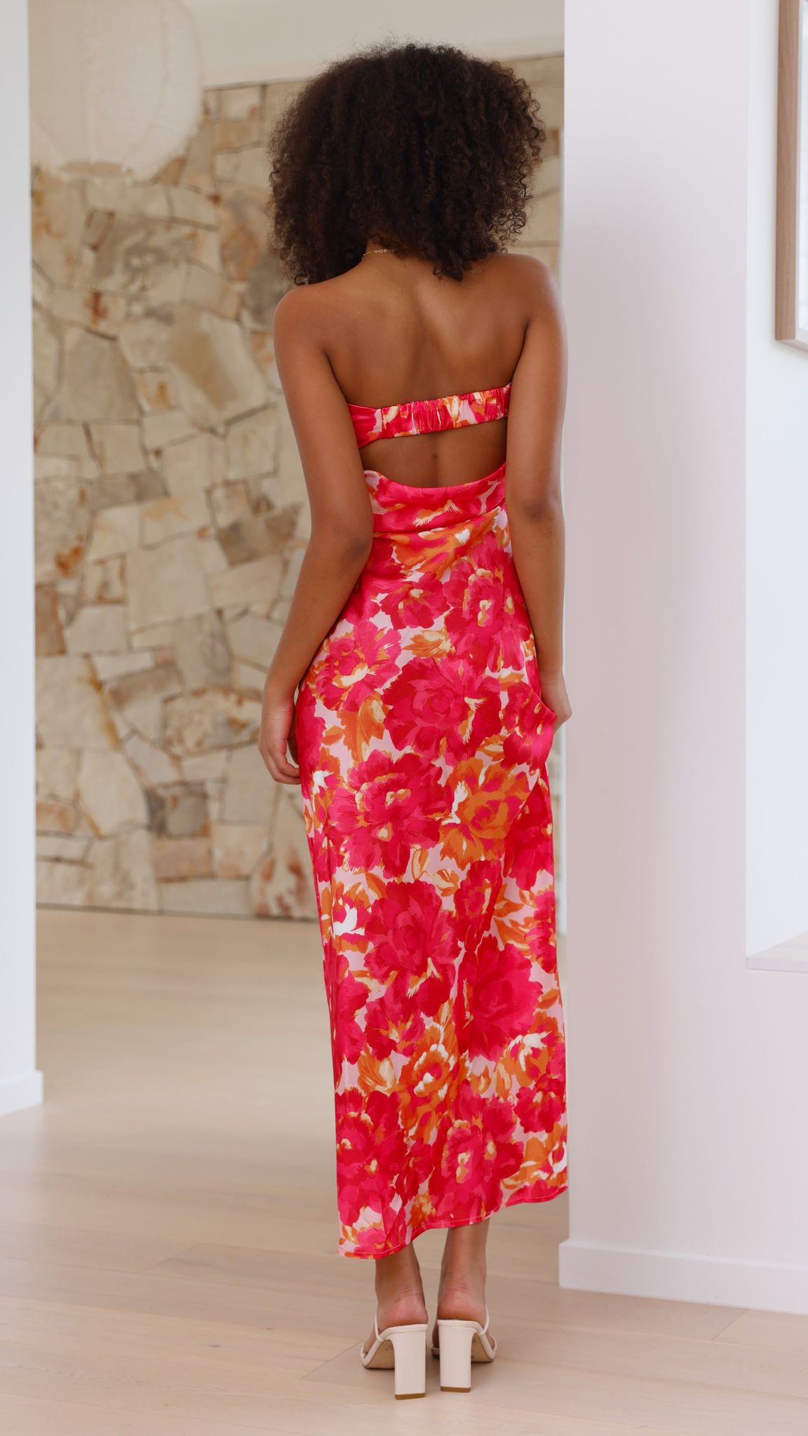 Langes, trägerloses Blumenkleid für Damen – Kaia