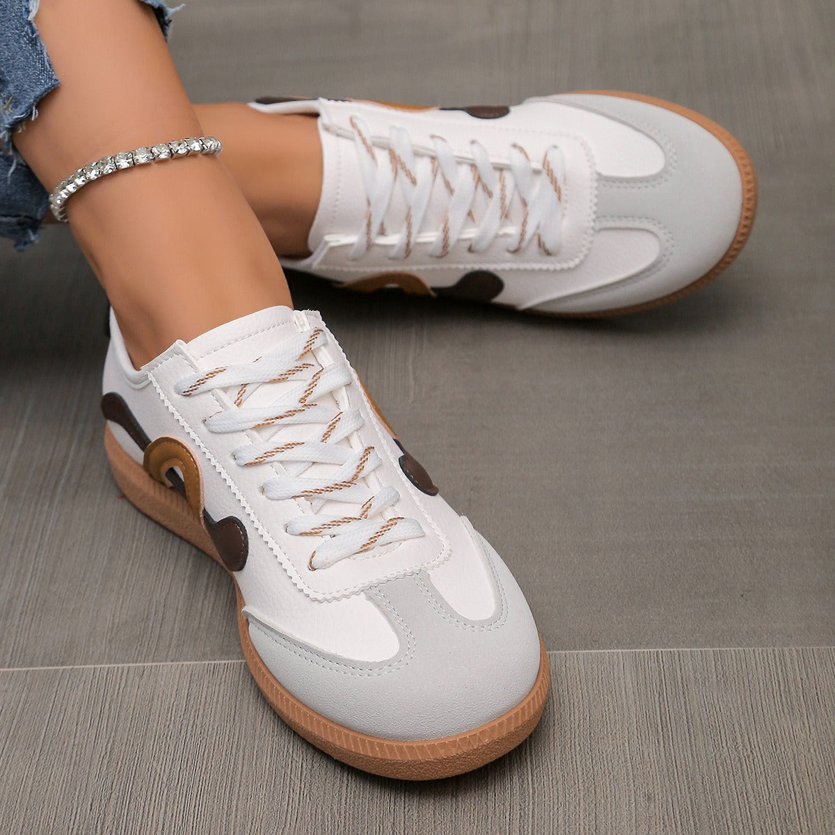 Flache Turnschuhe im Retro-Stil für Frauen - Daniela