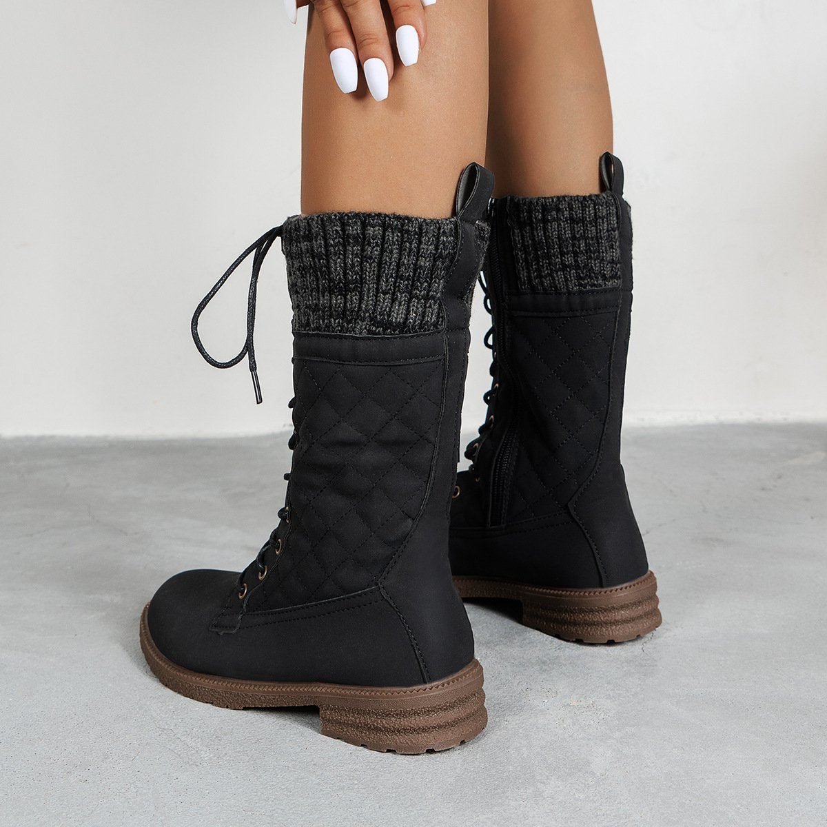 Gepolsterte hohe Damenstiefel - Irina