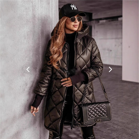 Lange Steppjacke mit urbanem Design - Levia