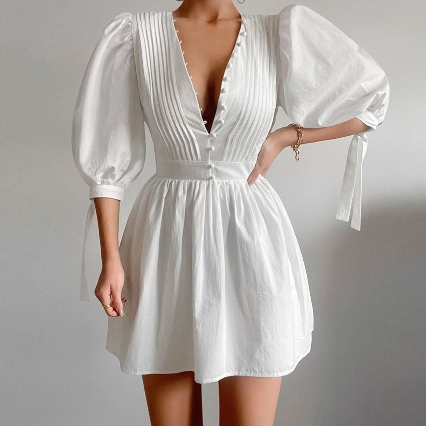 Kurzes Damenkleid mit Zierknöpfen - Mirella