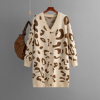 Mila - Gestrickte Leoparden-Strickjacke