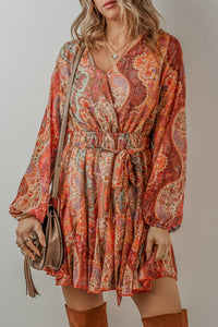 Stefanny - Mini robe plissée ceinturée à manches longues imprimée