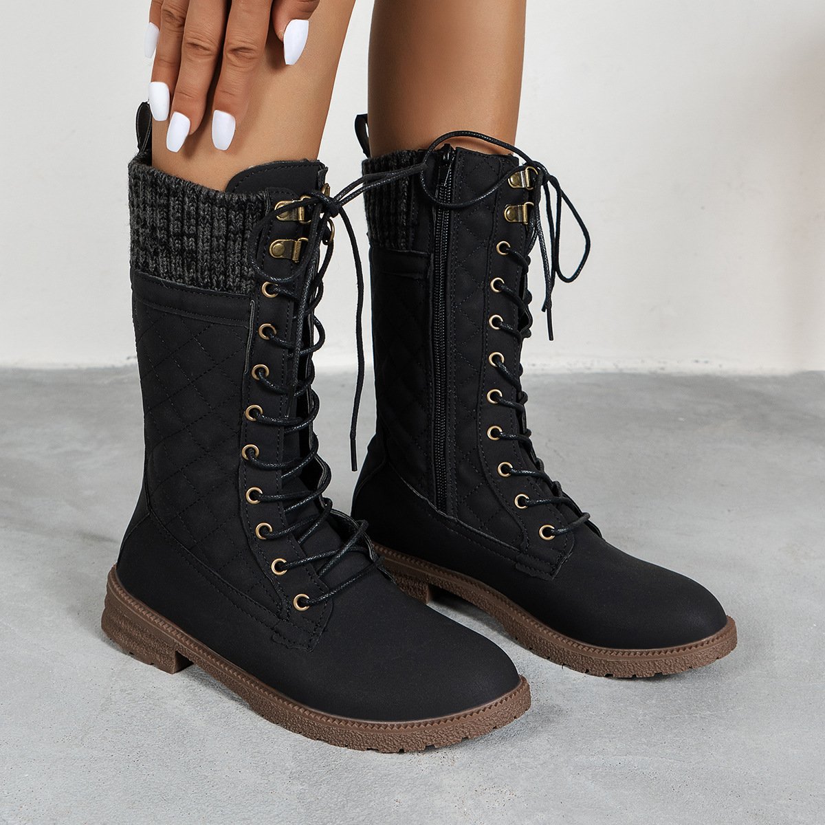 Gepolsterte hohe Damenstiefel - Irina