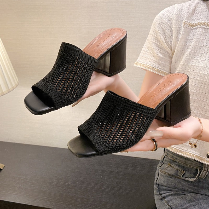 Damen-Sandalen aus atmungsaktivem Stoff mit dickem, quadratischem Absatz - Renata