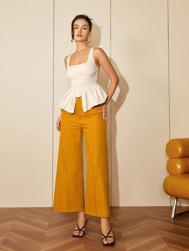 Jessy - Top chic à col carré et ourlet asymétrique