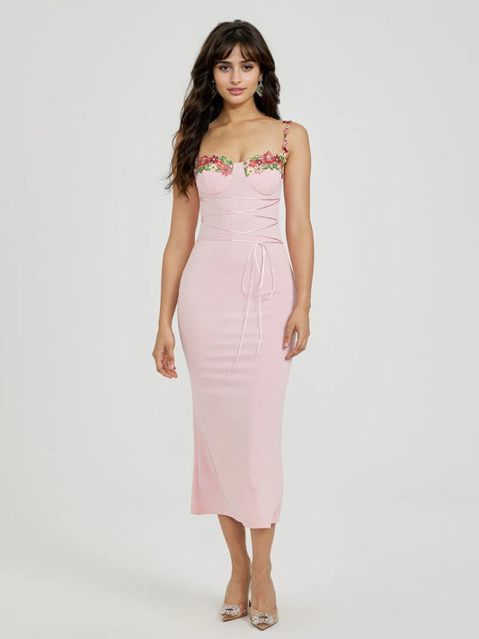 Marina - Robe d'été brodée de fleurs