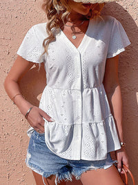 Enna - Blouse Brodée à Volants avec Col en V et Boutons