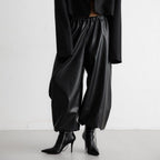 Damenhose mit Ledereffekt und Schnürsaum - Eirenne