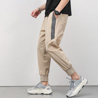 Konisch zulaufende Herrenhose mit Gummizug am Saum - Lucas