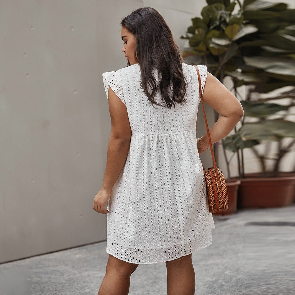 Kurzes Damenkleid mit durchbrochener Stickerei im Crossover-Stil - Camila