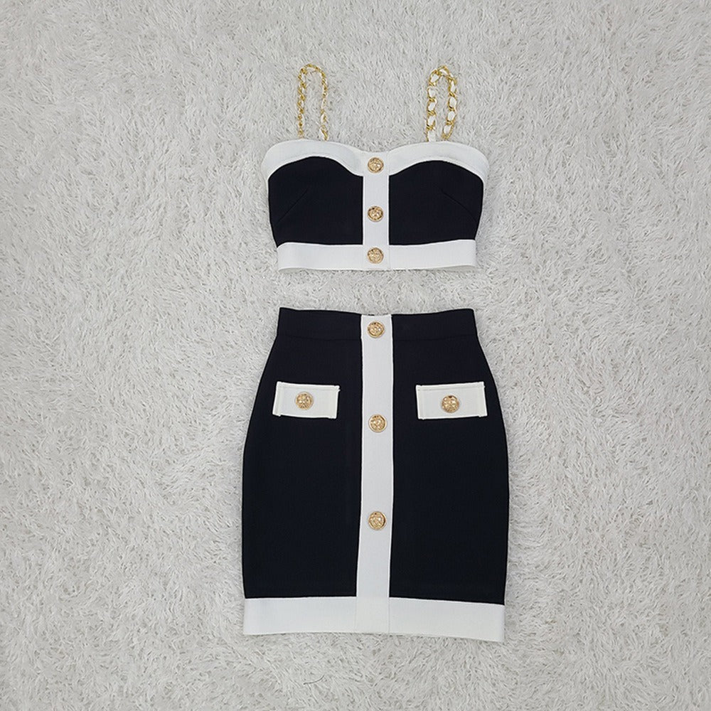 Minikleid für Damen mit strukturiertem Stoff und dekorativen Knöpfen - Valeria