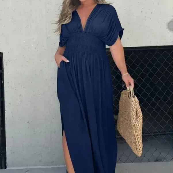 Langes Frauenkleid mit V-Ausschnitt und geraffter Taille - Renata