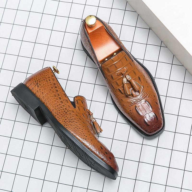 Quastenschuhe für Männer im eleganten Stil - Virek