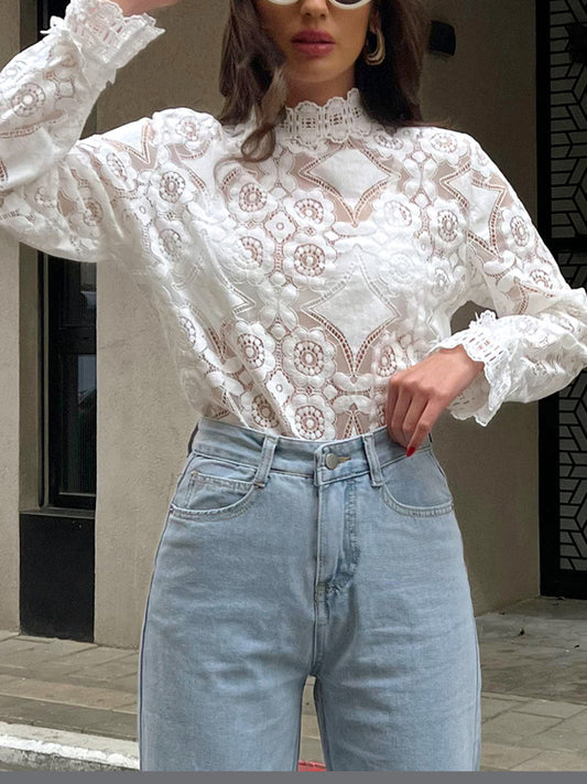 Hannah - T-shirt à col ras-du-cou à broderie de dentelle florale semi-transparente