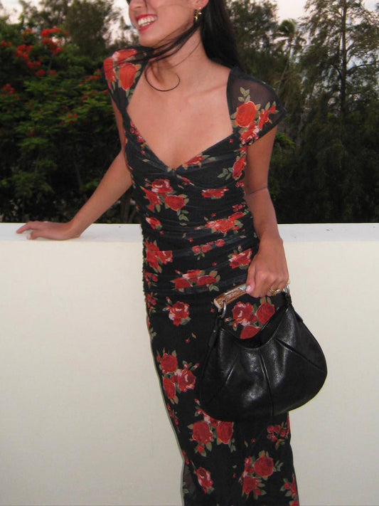 Júlia - Robe midi froncée sur le côté à imprimé floral