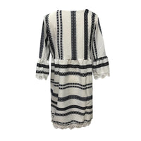 Aloria - Robe patchwork en dentelle à col en V rayée