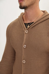Langer Strickcardigan mit Kapuze und Knöpfen – Baptiste