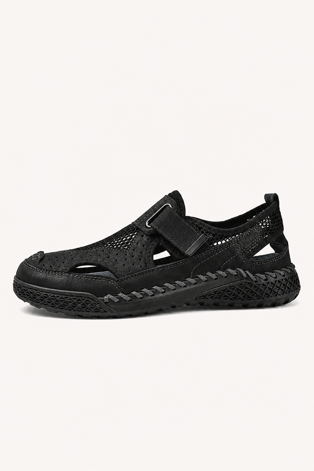 Geschlossene Herrensandalen mit Lochmuster und Klettverschluss – Lorenz