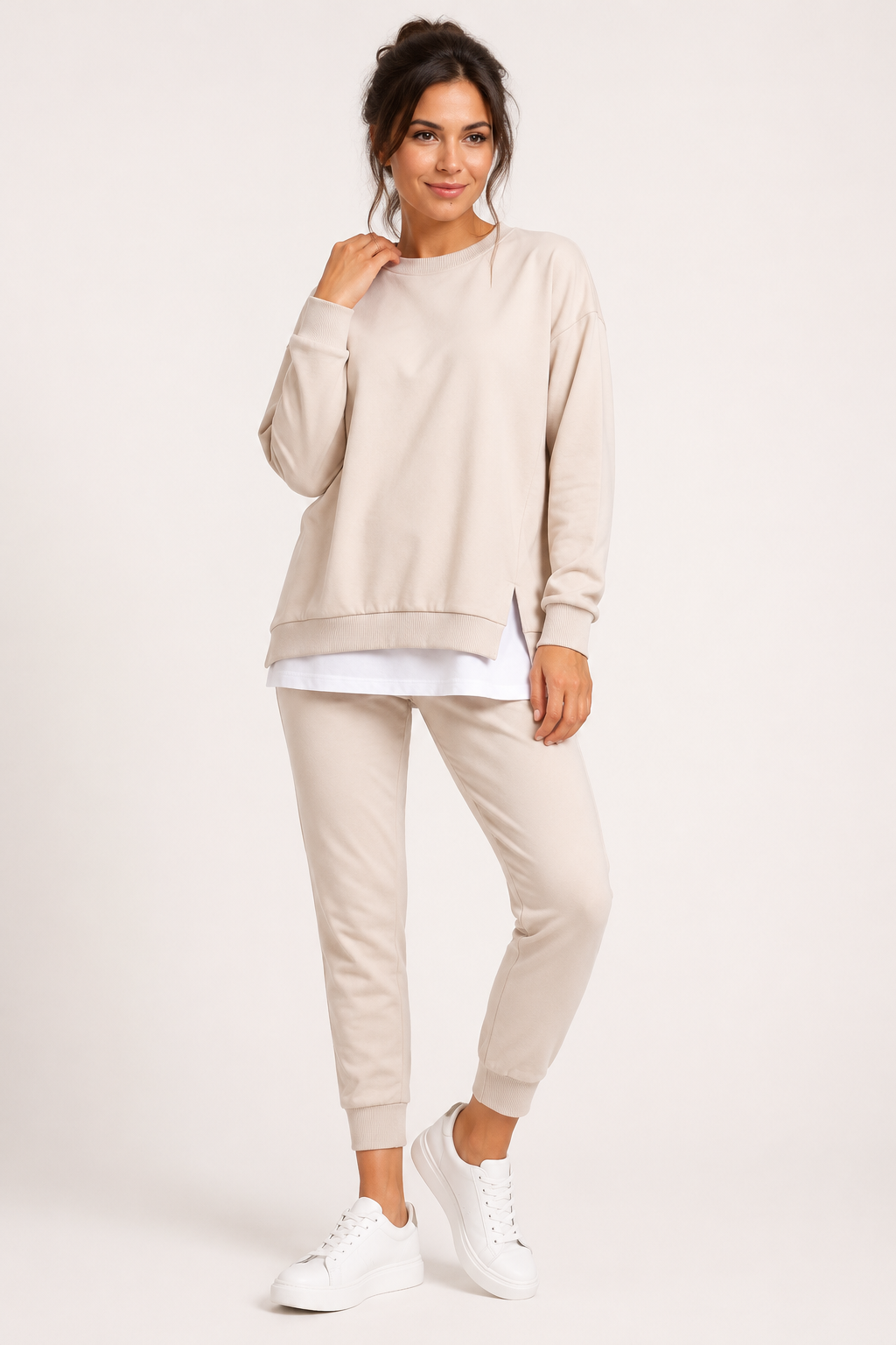 Damen-Set aus Sweatshirt mit Seitenschlitzen und Jogginghose – Louise