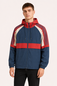 Sportliche Herrenjacke mit Kapuze und Windschutz – Adriano